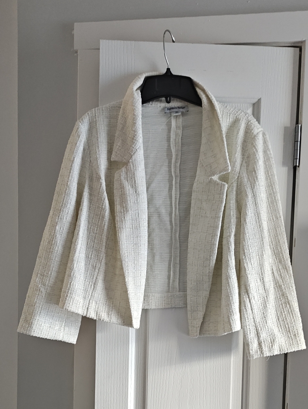 Shelby & Palmer Cream Textured Cropped Blazer